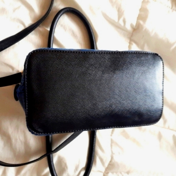 Apt 9 reptile print crossbody NWOT - Picture 8 of 8